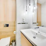 Revital By Homeprime Parking Free *
