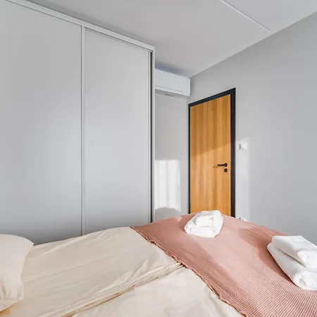 Revital By Homeprime Parking Free Apartman *