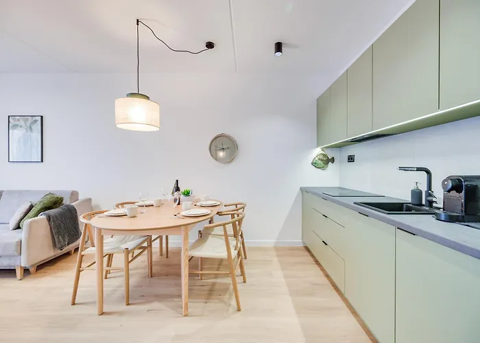 Lägenhet Revital By Homeprime Parking Free Mechelinki