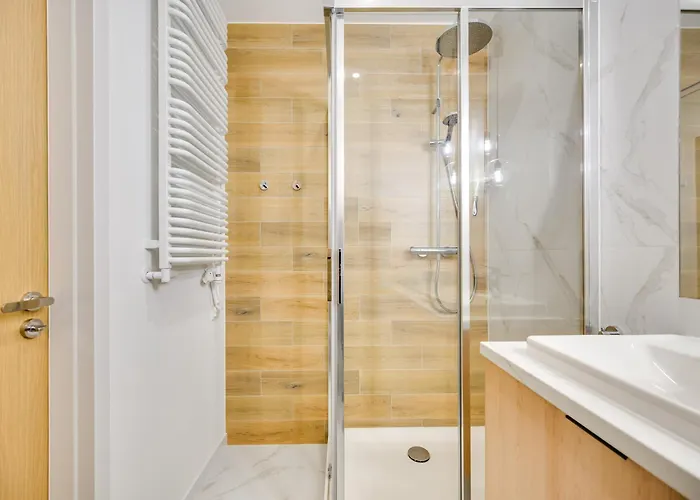 Revital By Homeprime Parking Free